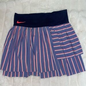 Nike tennis skirt with built in shorts